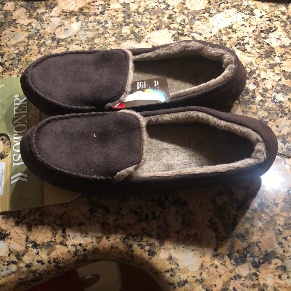 Slippers - Picture 3 of 3
